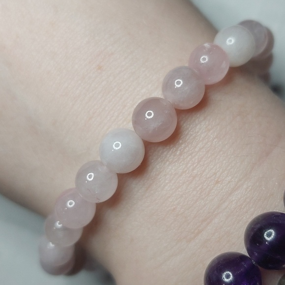 Rose Quartz stone Heart Pendant and Rose Quartz stone 8mm bead bundle #1 - Picture 5 of 7